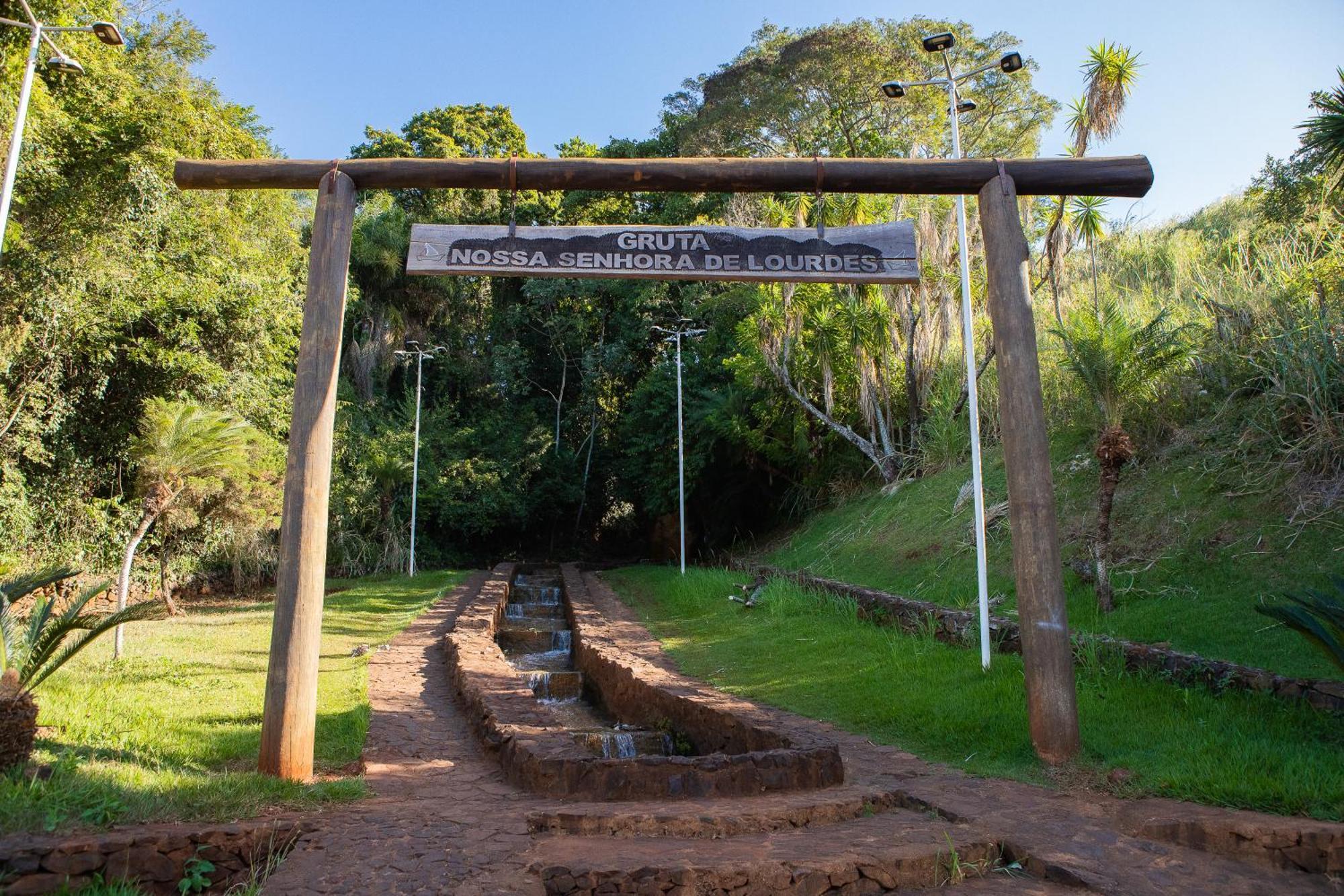 Panorama Park Hotel Igaracu do Tiete Bagian luar foto