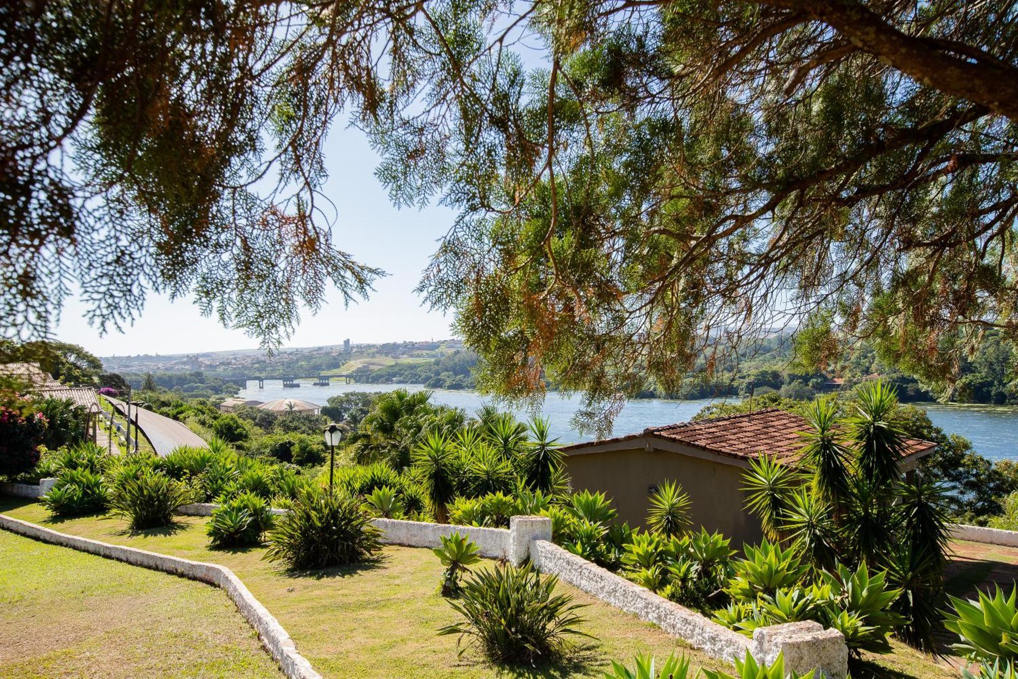 Panorama Park Hotel Igaracu do Tiete Bagian luar foto